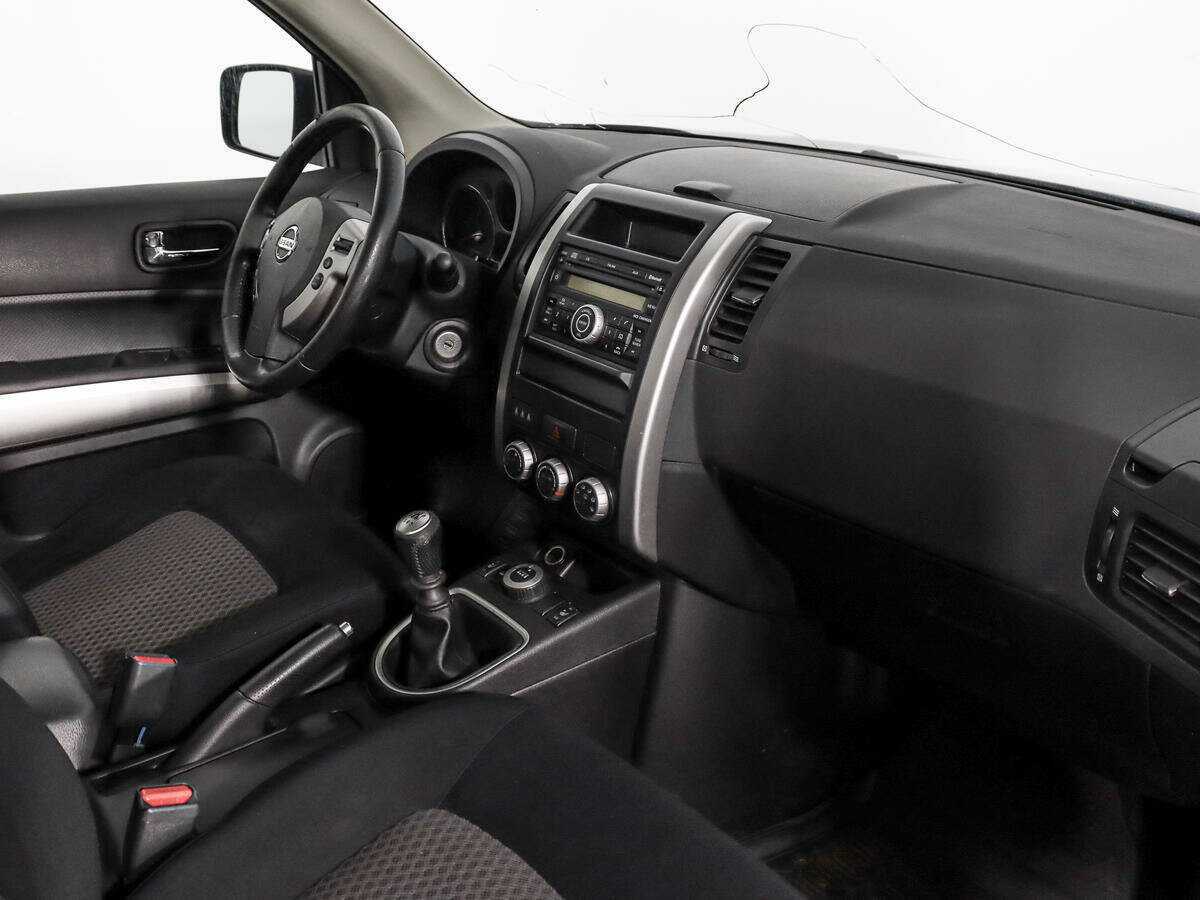Nissan X-Trail с пробегом — 2010 год. Фото: #10
