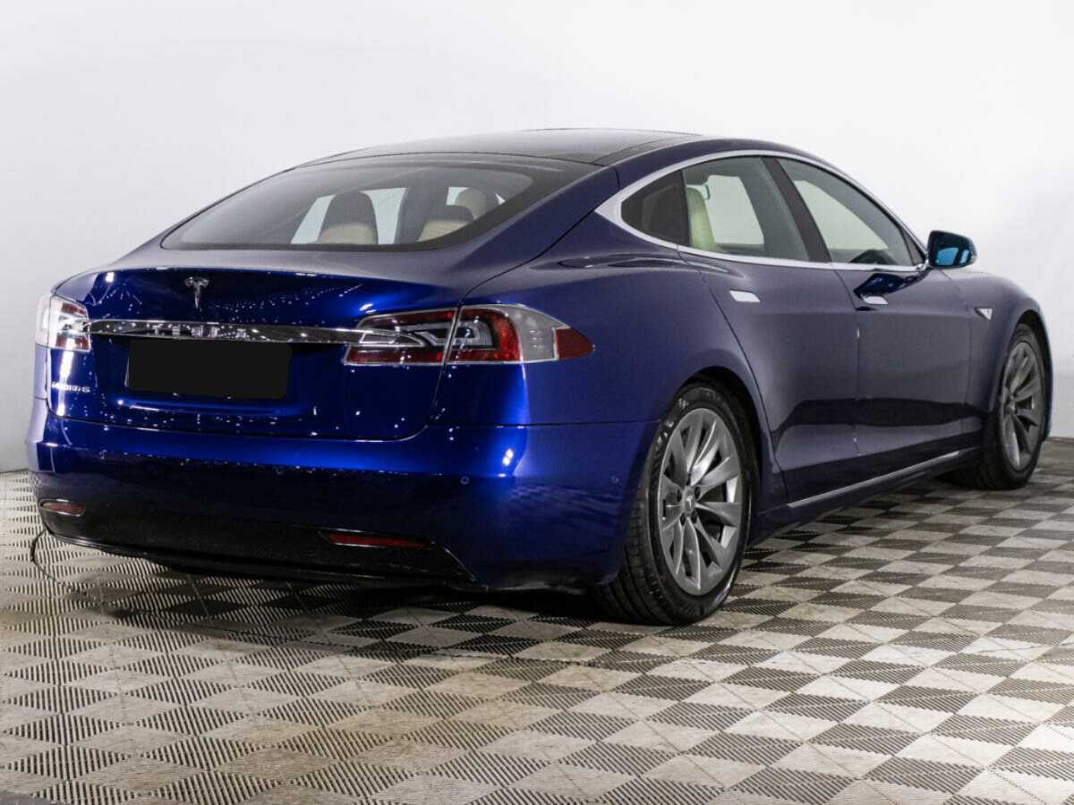 Tesla Model S с пробегом — 2016 год. Фото: #4