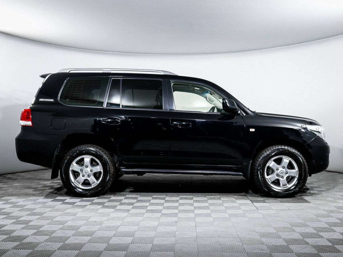 Toyota Land Cruiser с пробегом — 2011 год. Фото: #3