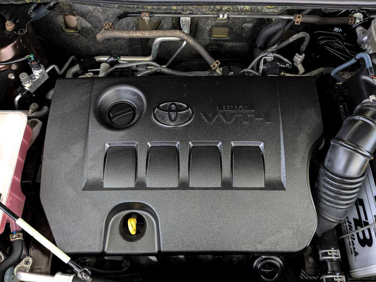 Toyota RAV4 с пробегом — 2017 год. Фото: #8