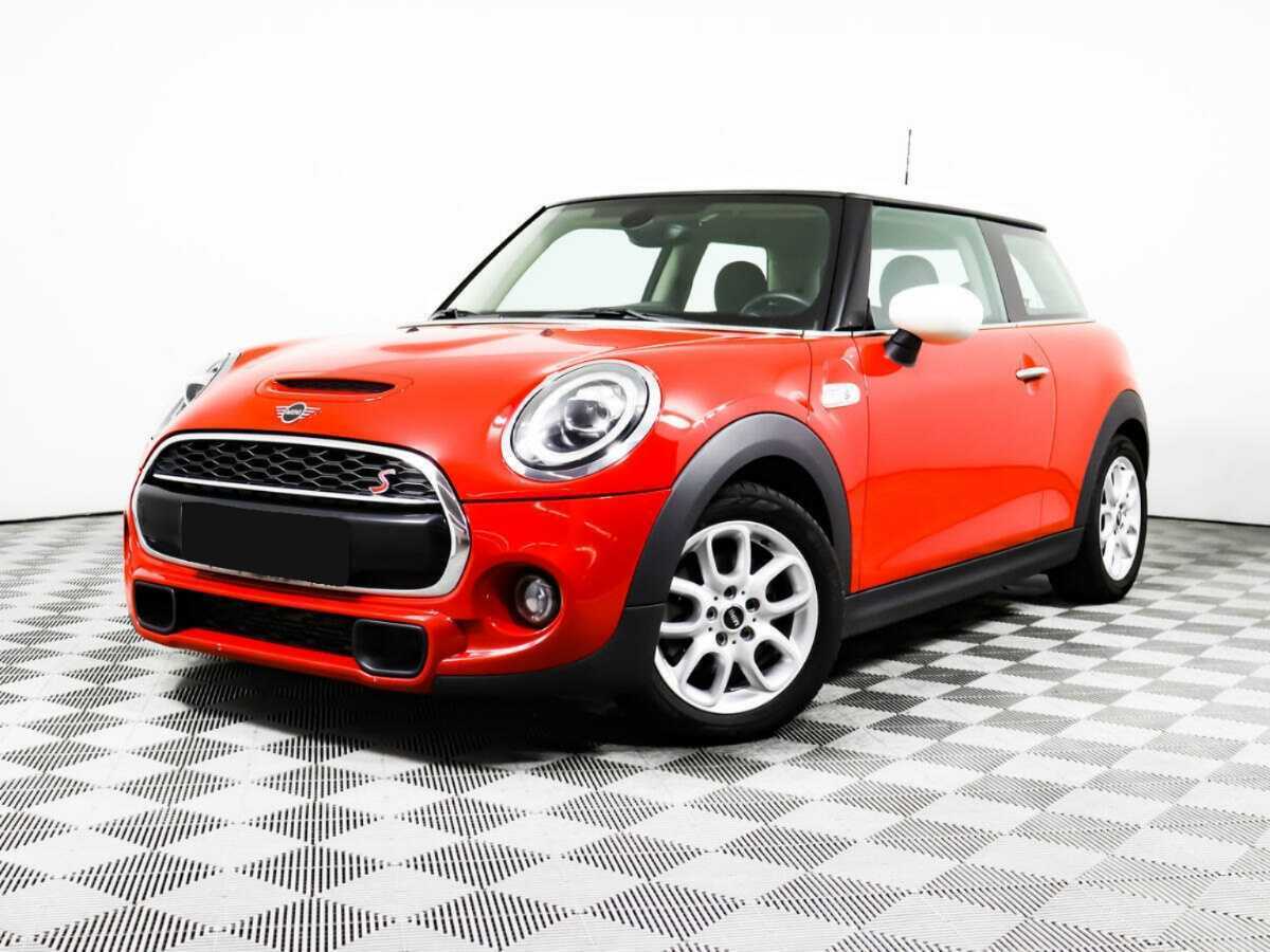Mini Hatch с пробегом — 2019 год. Посмотреть фото