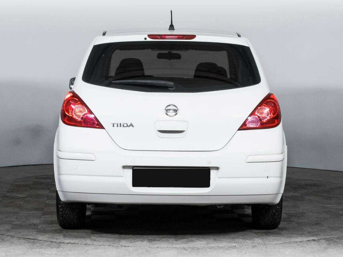 Nissan Tiida с пробегом — 2013 год. Фото: #5