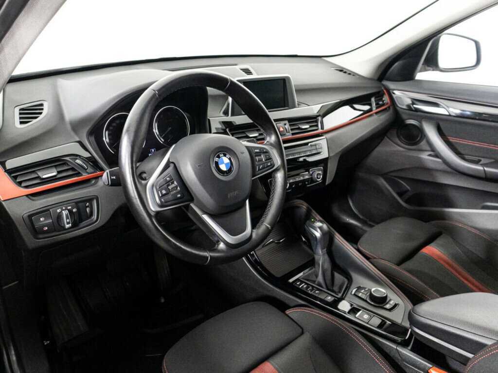 BMW X1 с пробегом — 2018 год. Фото: #10
