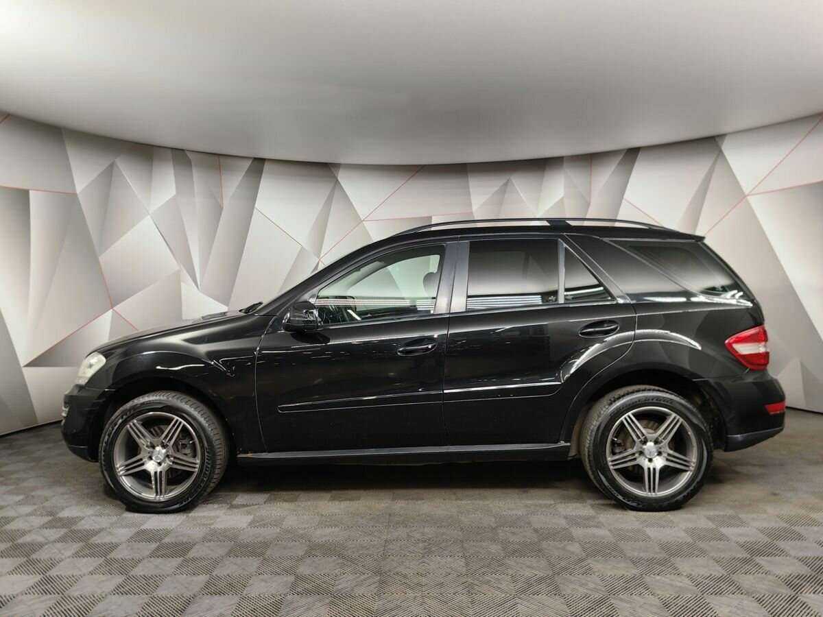Mercedes-Benz M-Класс с пробегом — 2010 год. Фото: #4