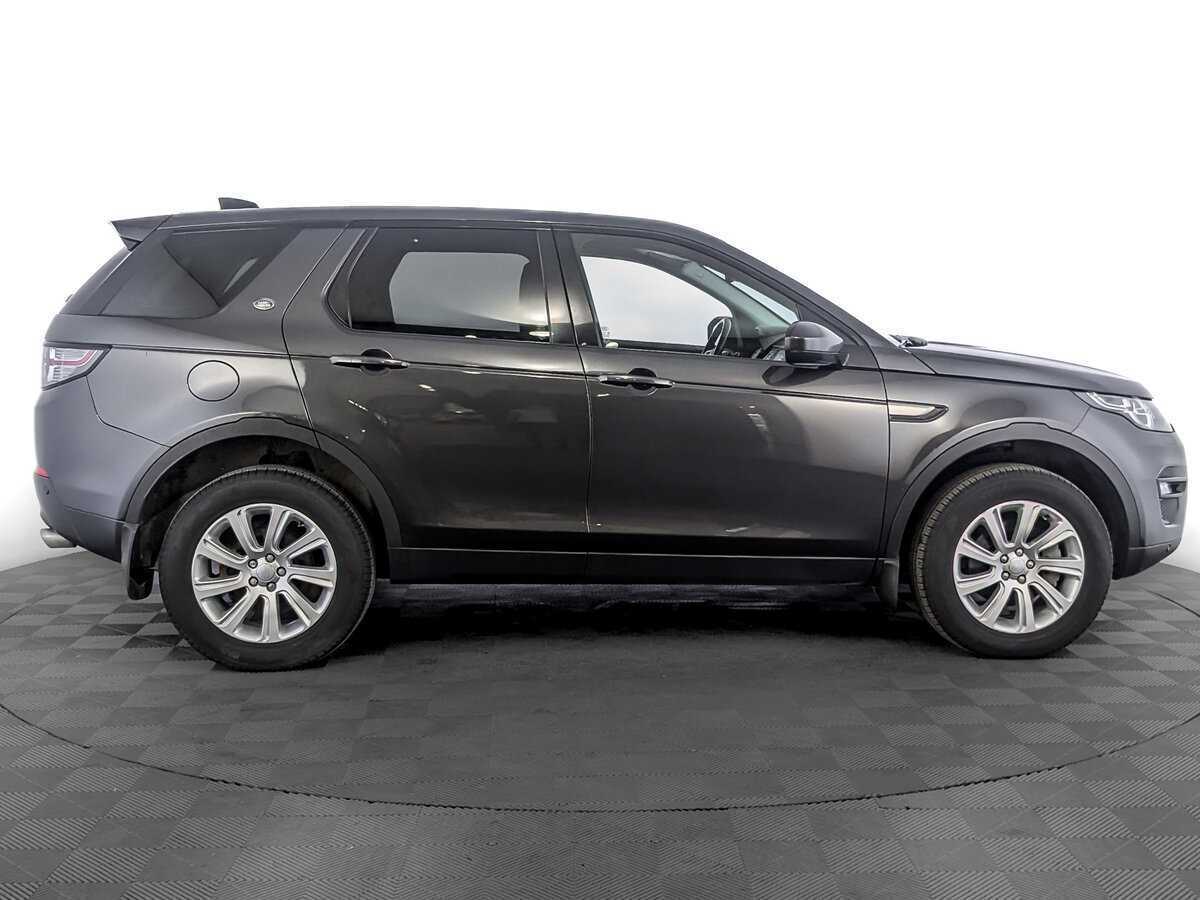 Land Rover Discovery Sport с пробегом — 2017 год. Фото: #3