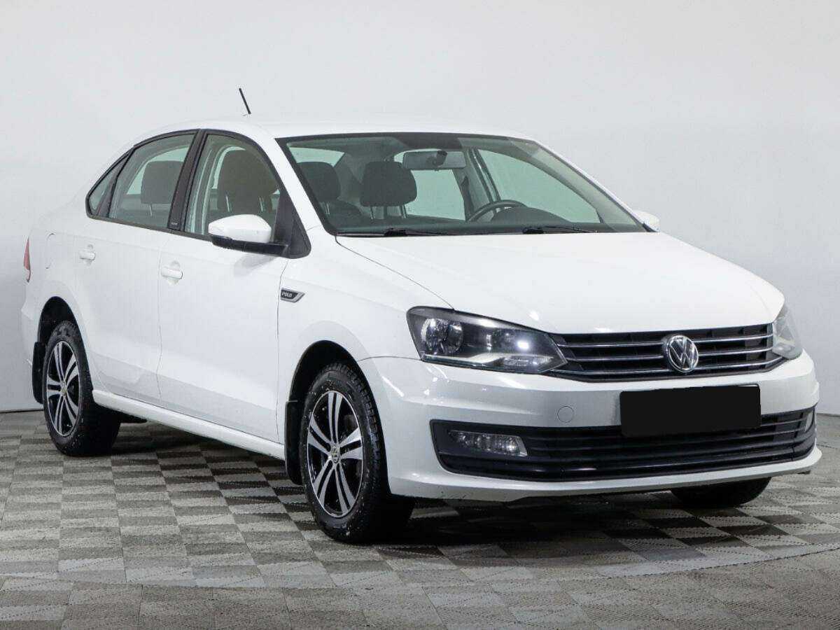 Volkswagen Polo с пробегом — 2016 год. Фото: #2