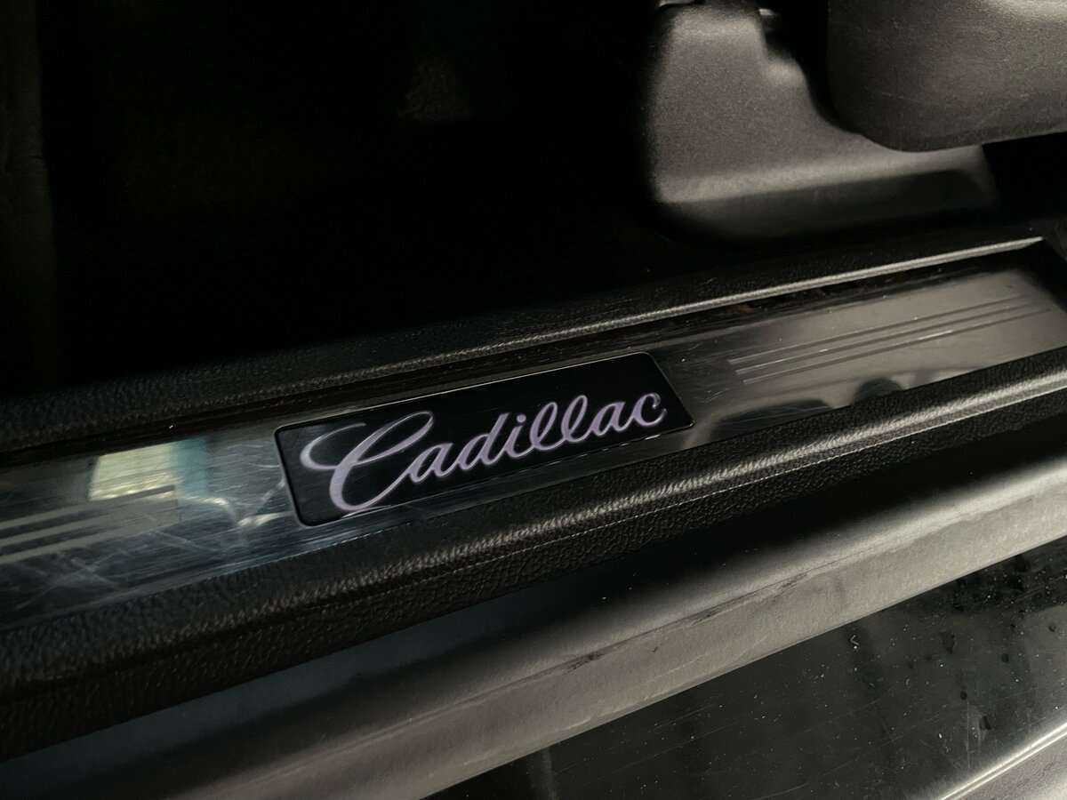 Cadillac SRX с пробегом — 2010 год. Фото: #28