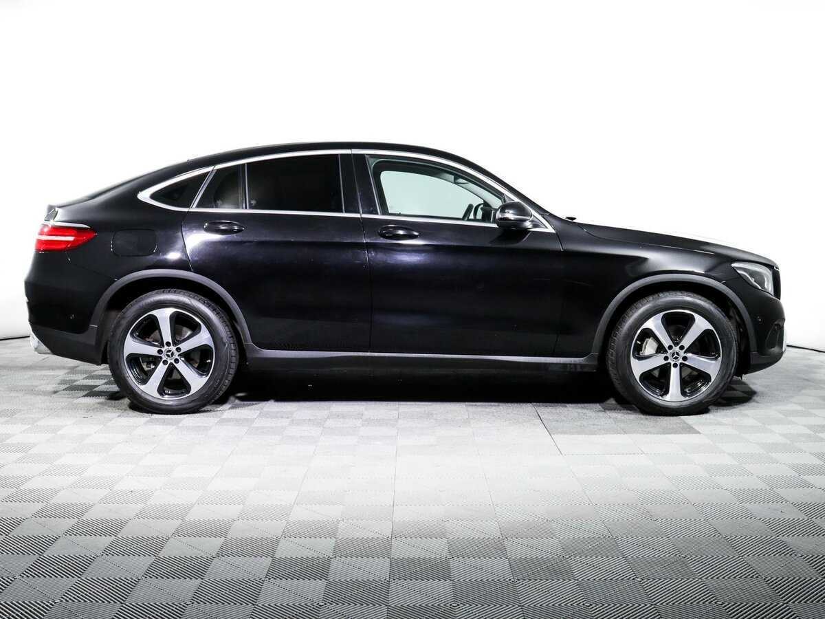 Mercedes-Benz GLC Coupe с пробегом — 2018 год. Фото: #3