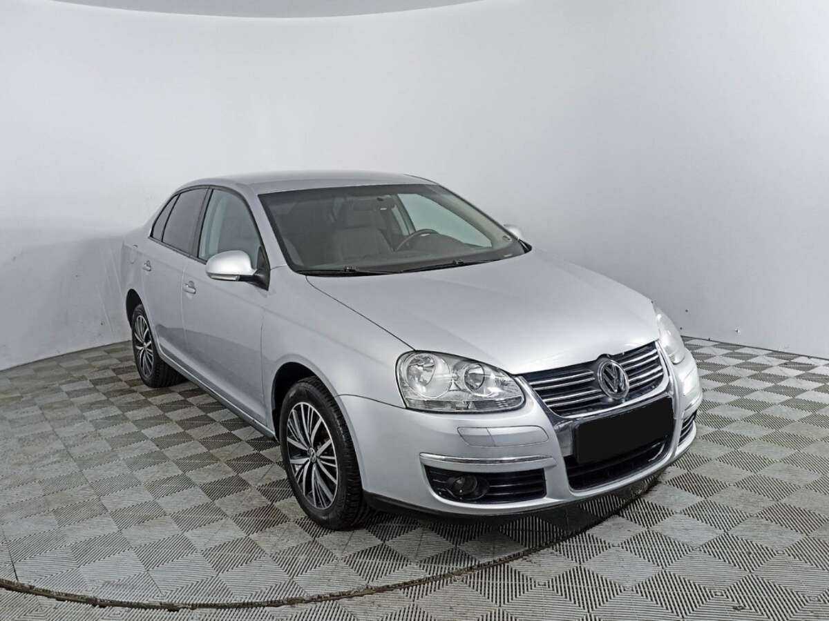 Volkswagen Jetta с пробегом — 2009 год. Фото: #2