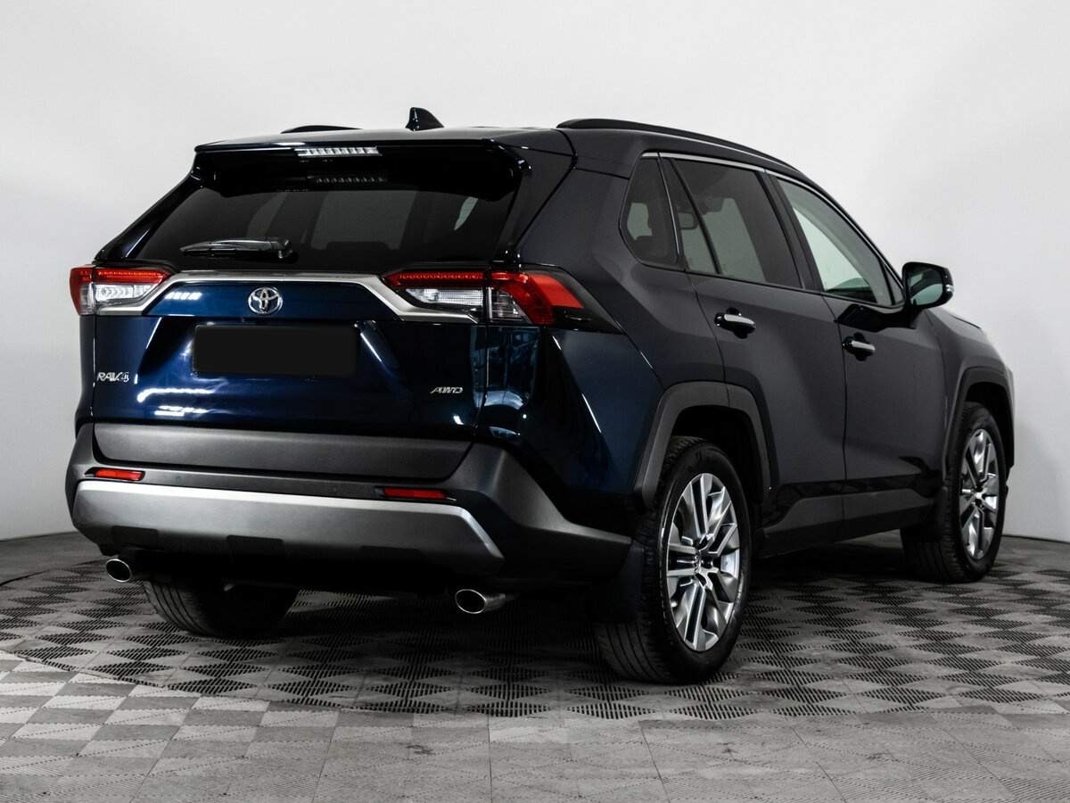 Toyota RAV4 с пробегом — 2020 год. Фото: #3