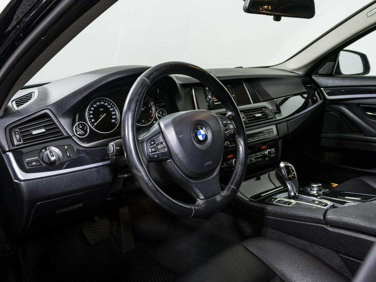 BMW 5 серии с пробегом — 2015 год. Фото: #7