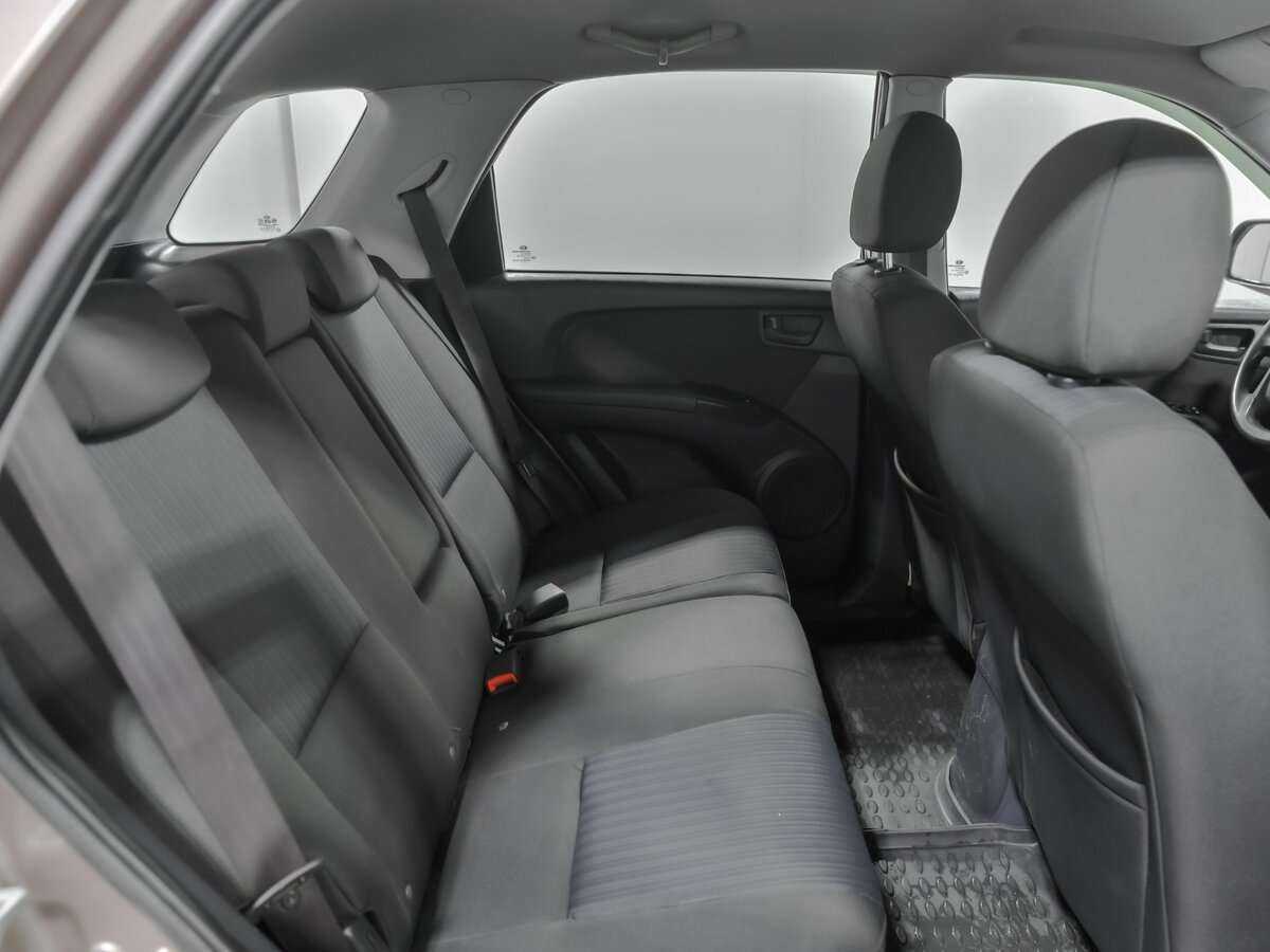 Kia Sportage с пробегом — 2009 год. Фото: #10