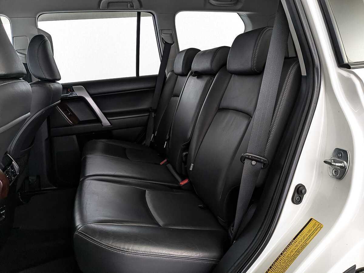 Toyota Land Cruiser Prado с пробегом — 2017 год. Фото: #17