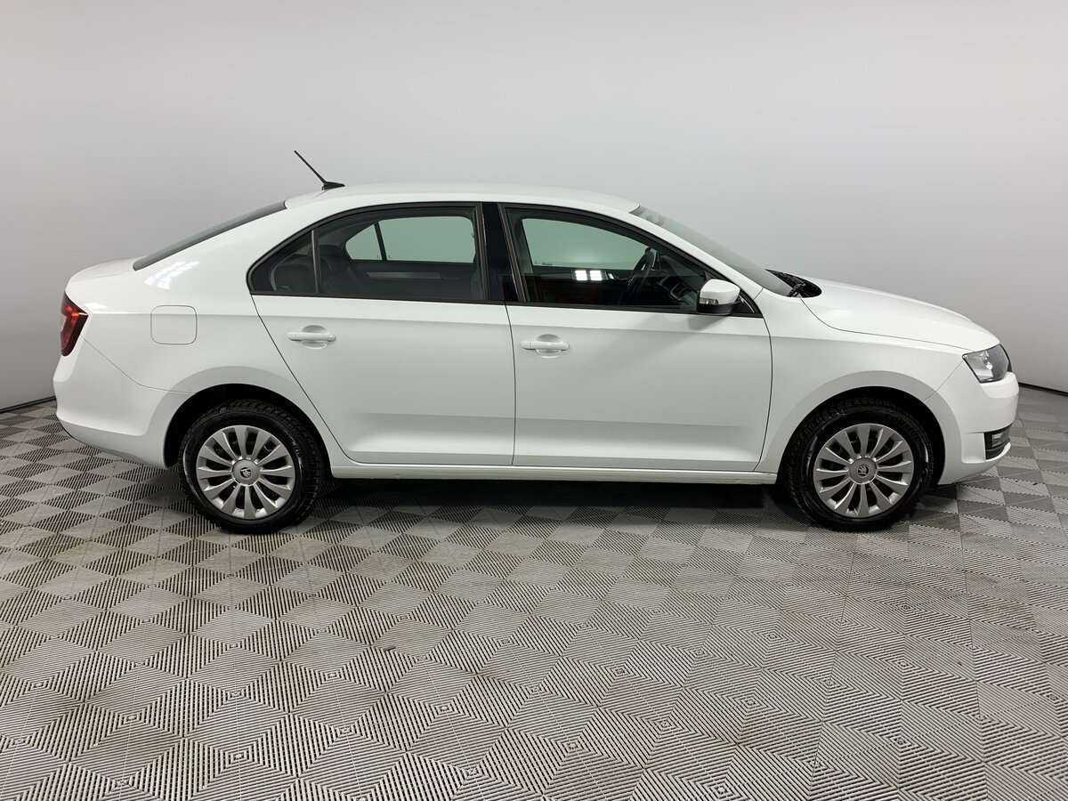 Skoda Rapid с пробегом — 2019 год. Фото: #3