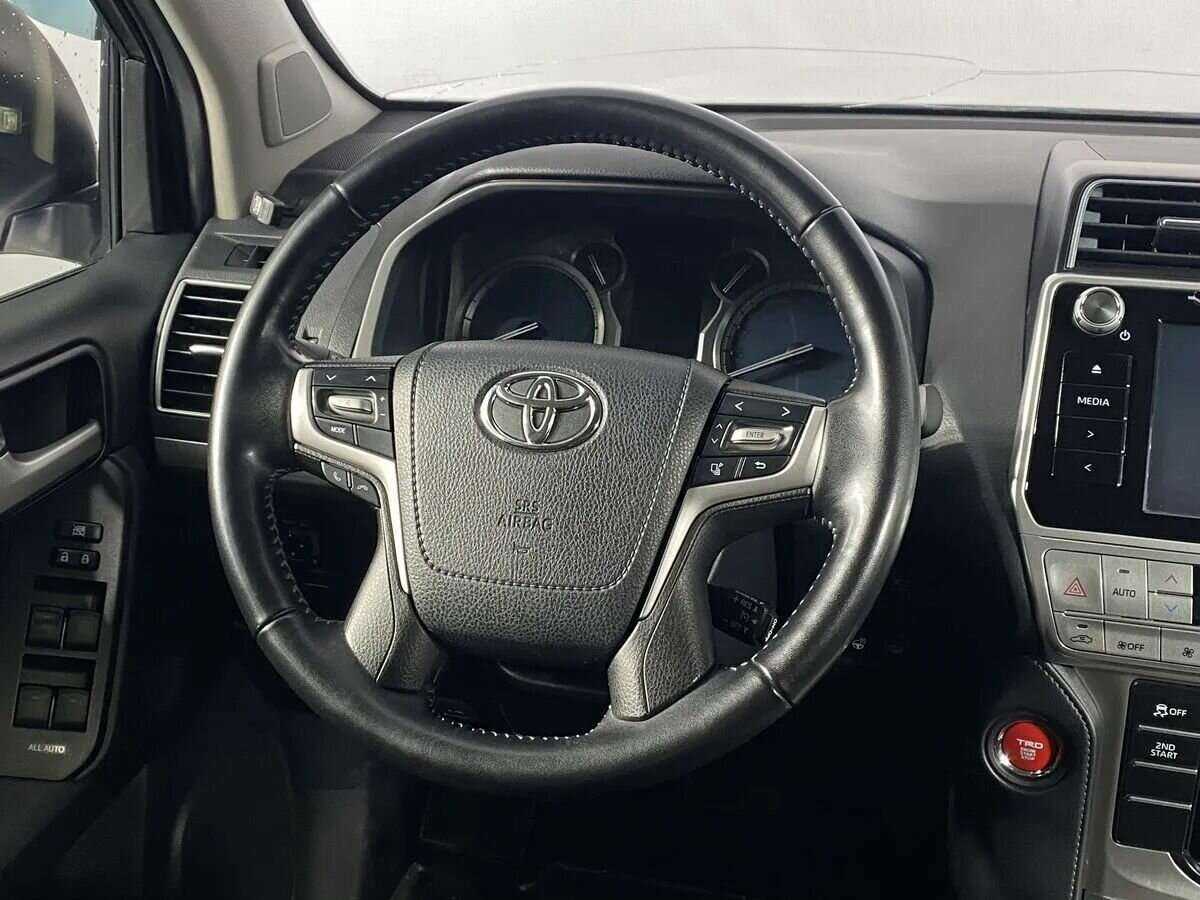 Toyota Land Cruiser Prado с пробегом — 2020 год. Фото: #11