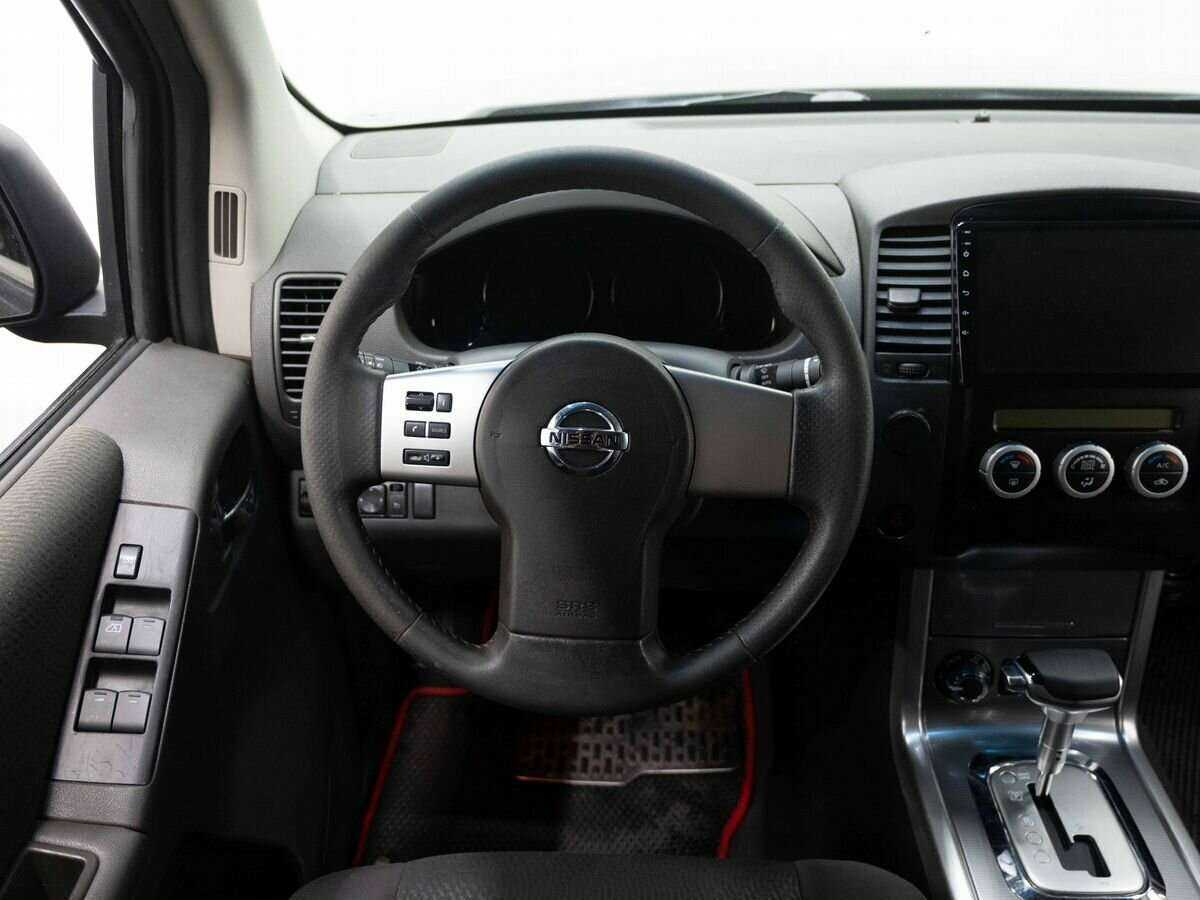 Nissan Pathfinder с пробегом — 2011 год. Фото: #13