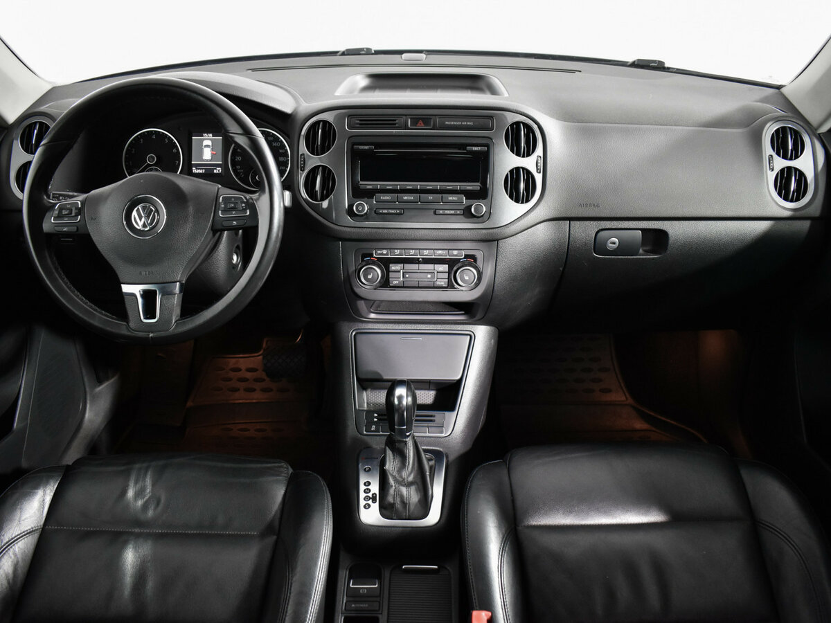Volkswagen Tiguan с пробегом — 2011 год. Фото: #11