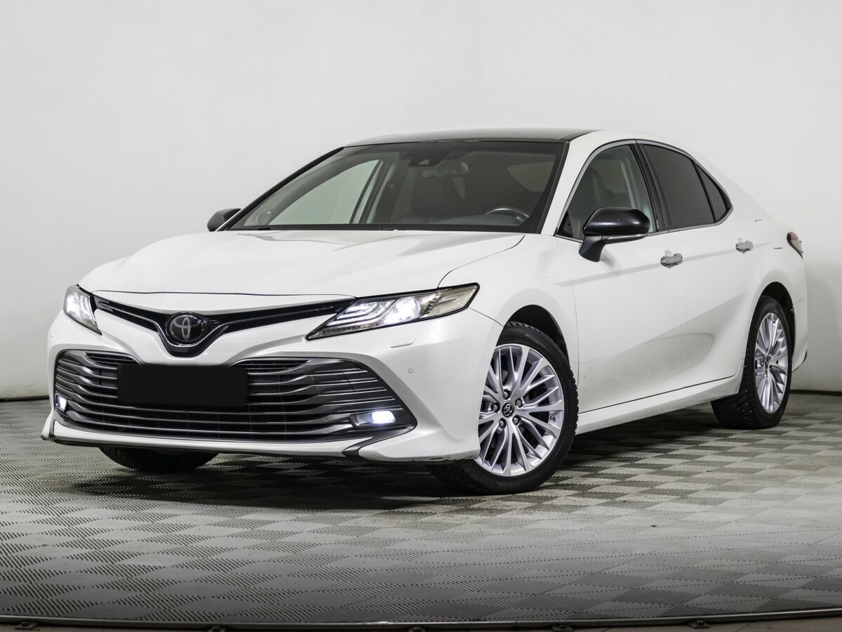 Toyota Camry с пробегом — 2019 год. Посмотреть фото
