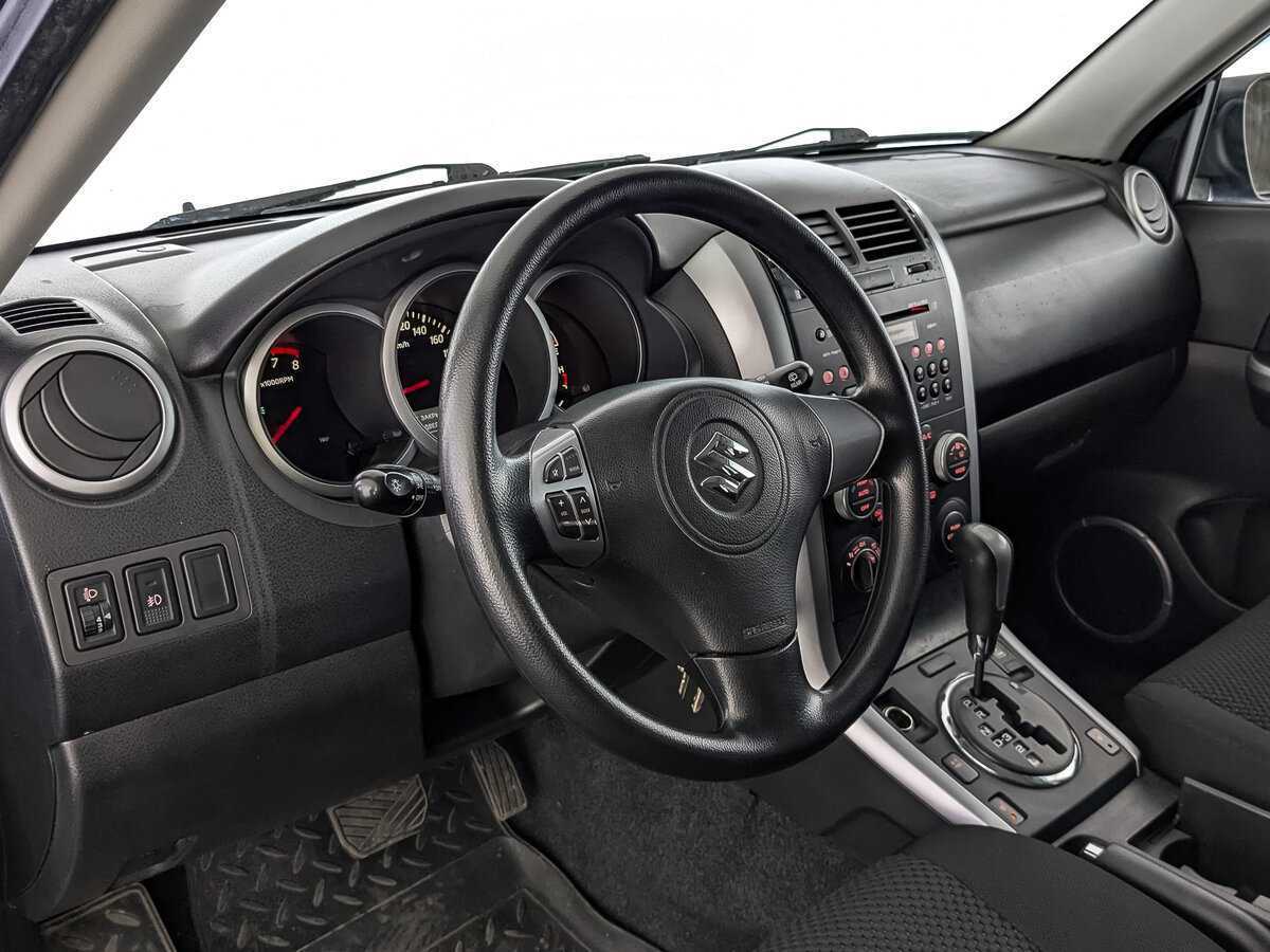 Suzuki Grand Vitara с пробегом — 2008 год. Фото: #12