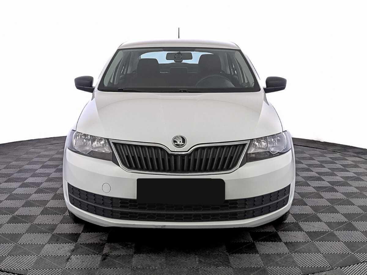 Skoda Rapid с пробегом — 2017 год. Фото: #1