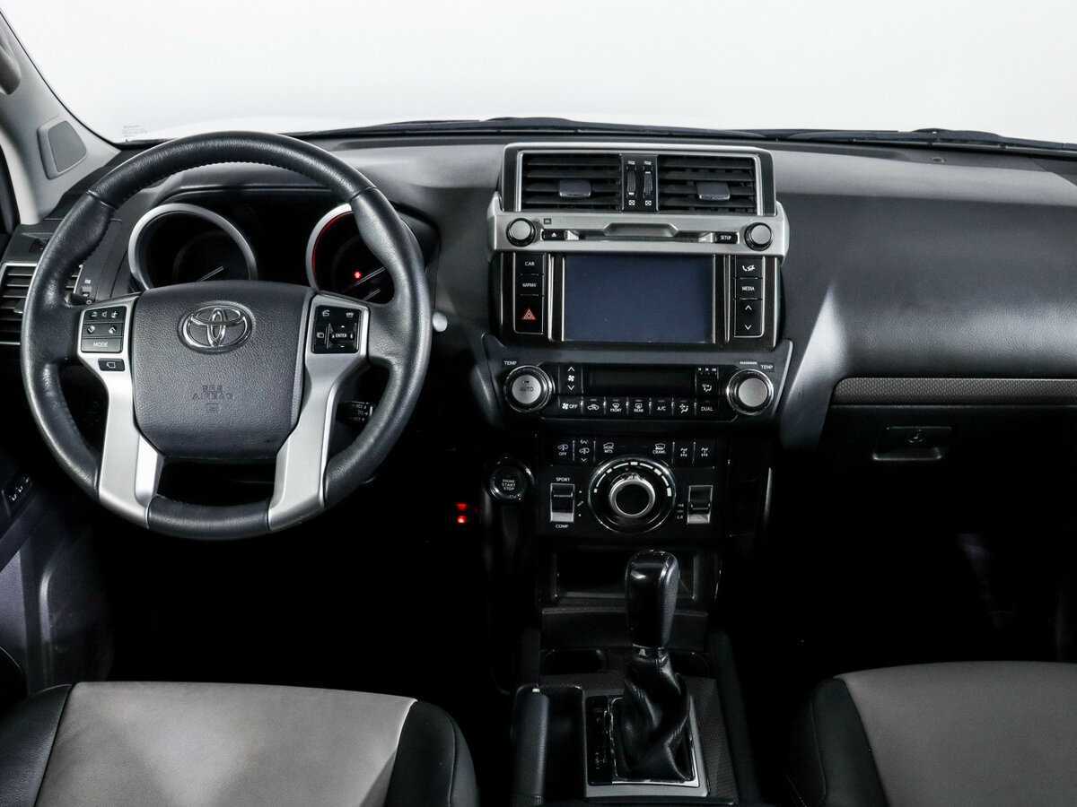 Toyota Land Cruiser Prado с пробегом — 2014 год. Фото: #8