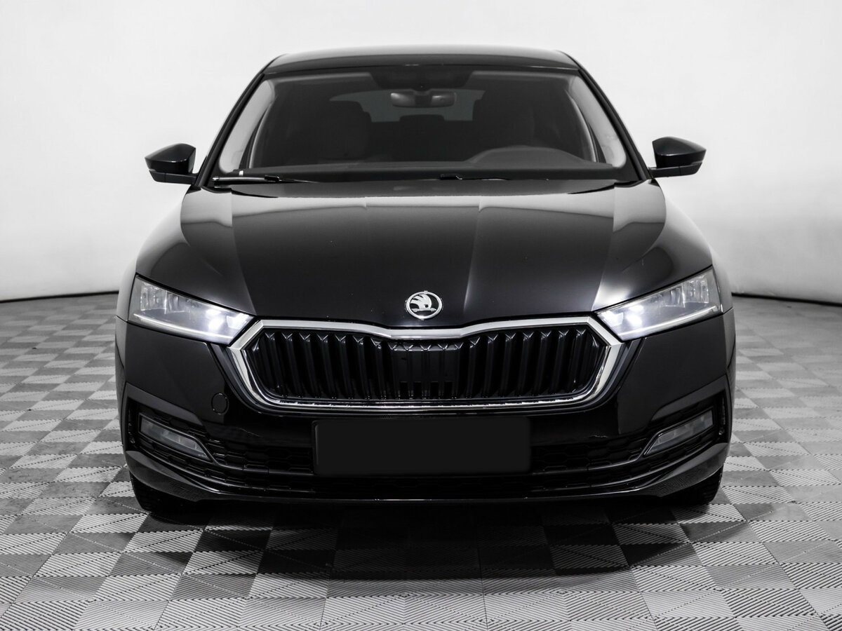 Skoda Octavia с пробегом — 2020 год. Фото: #1