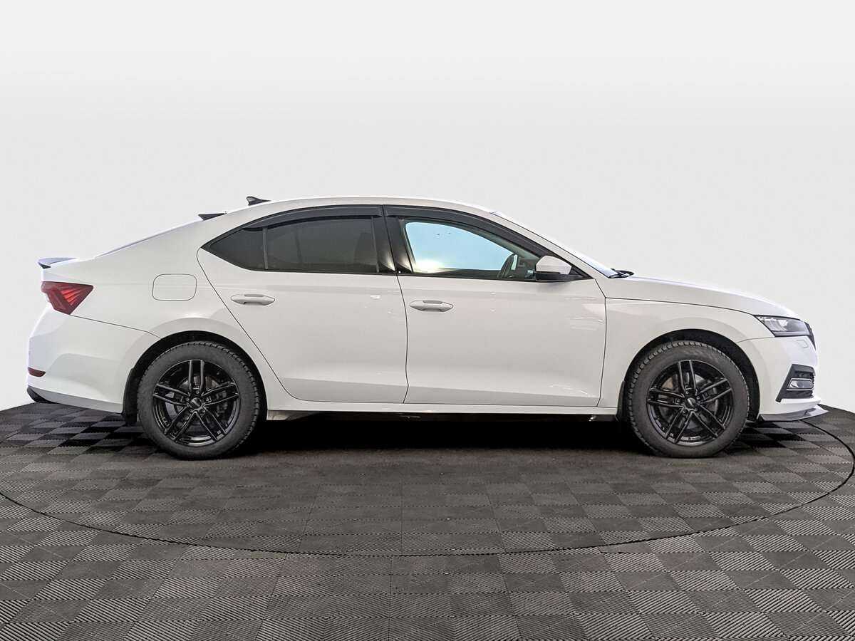 Skoda Octavia с пробегом — 2021 год. Фото: #3