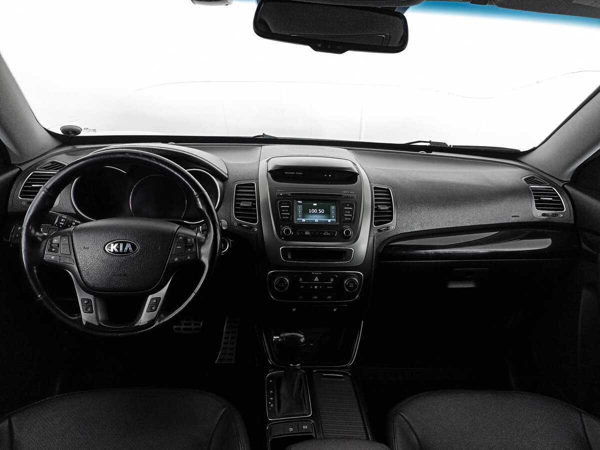 Kia Sorento с пробегом — 2012 год. Фото: #11