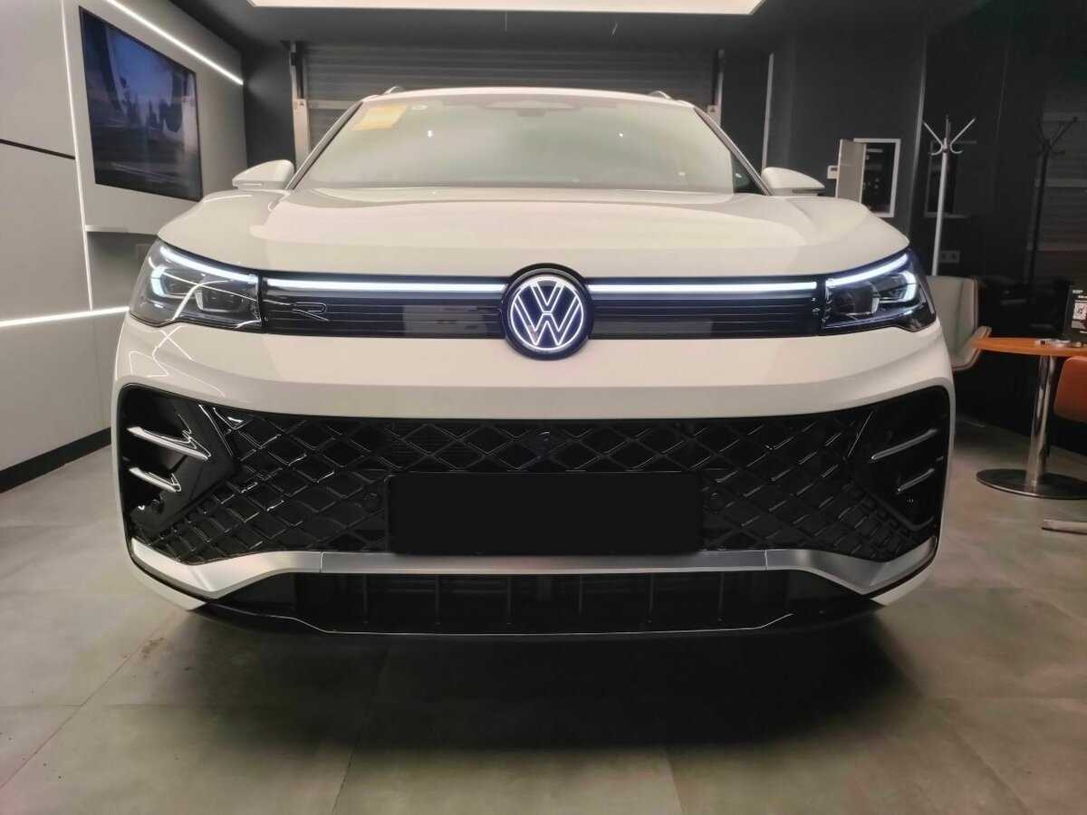 Volkswagen Tiguan с пробегом — 2024 год. Фото: #1