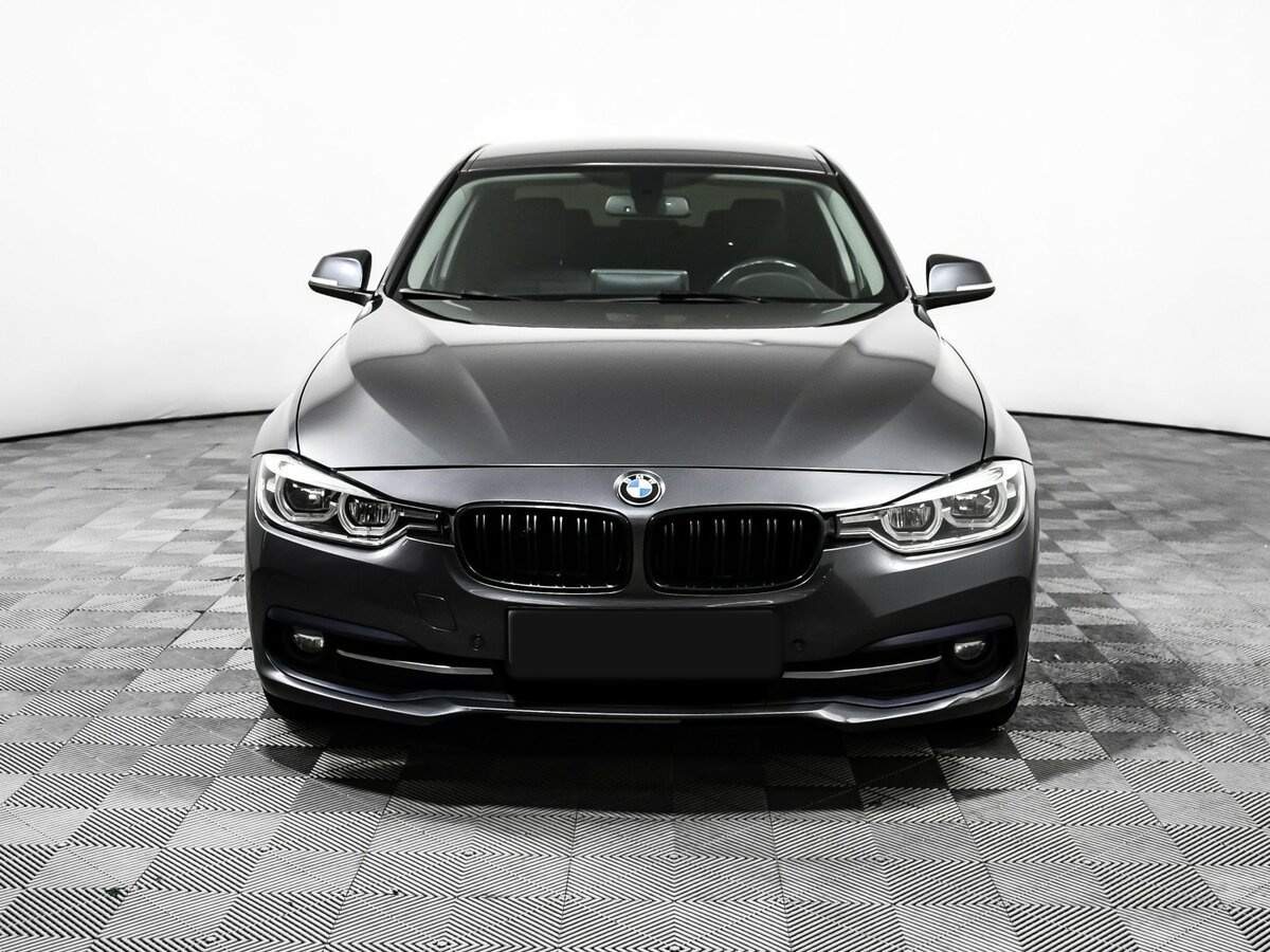 BMW 3 серии с пробегом — 2015 год. Фото: #1