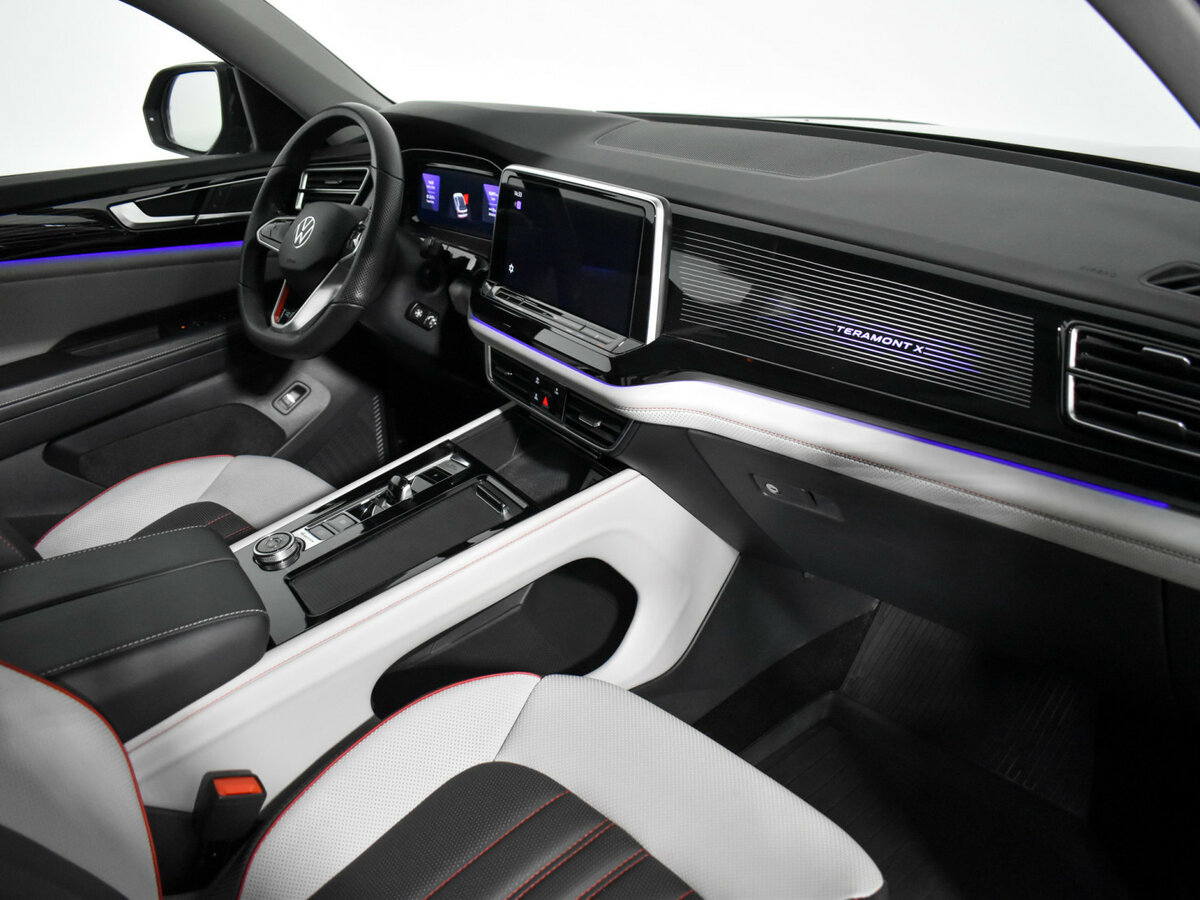 Volkswagen Teramont с пробегом — 2023 год. Фото: #11