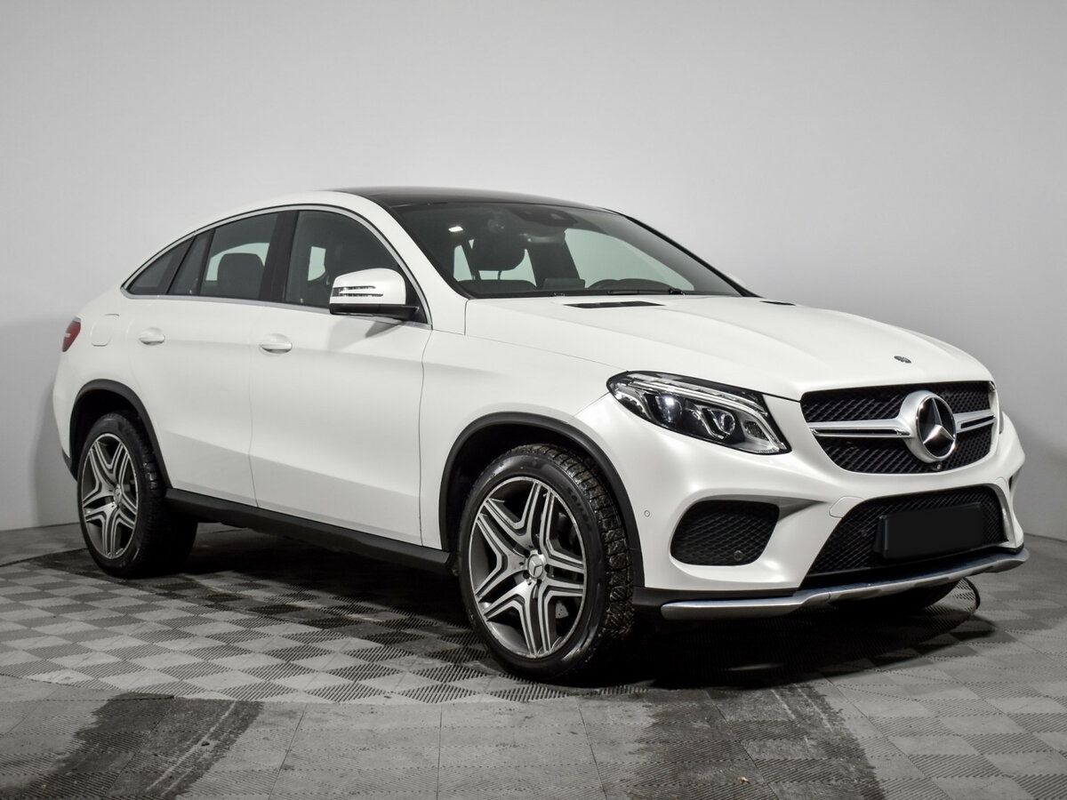 Mercedes-Benz GLE Coupe с пробегом — 2015 год. Фото: #2