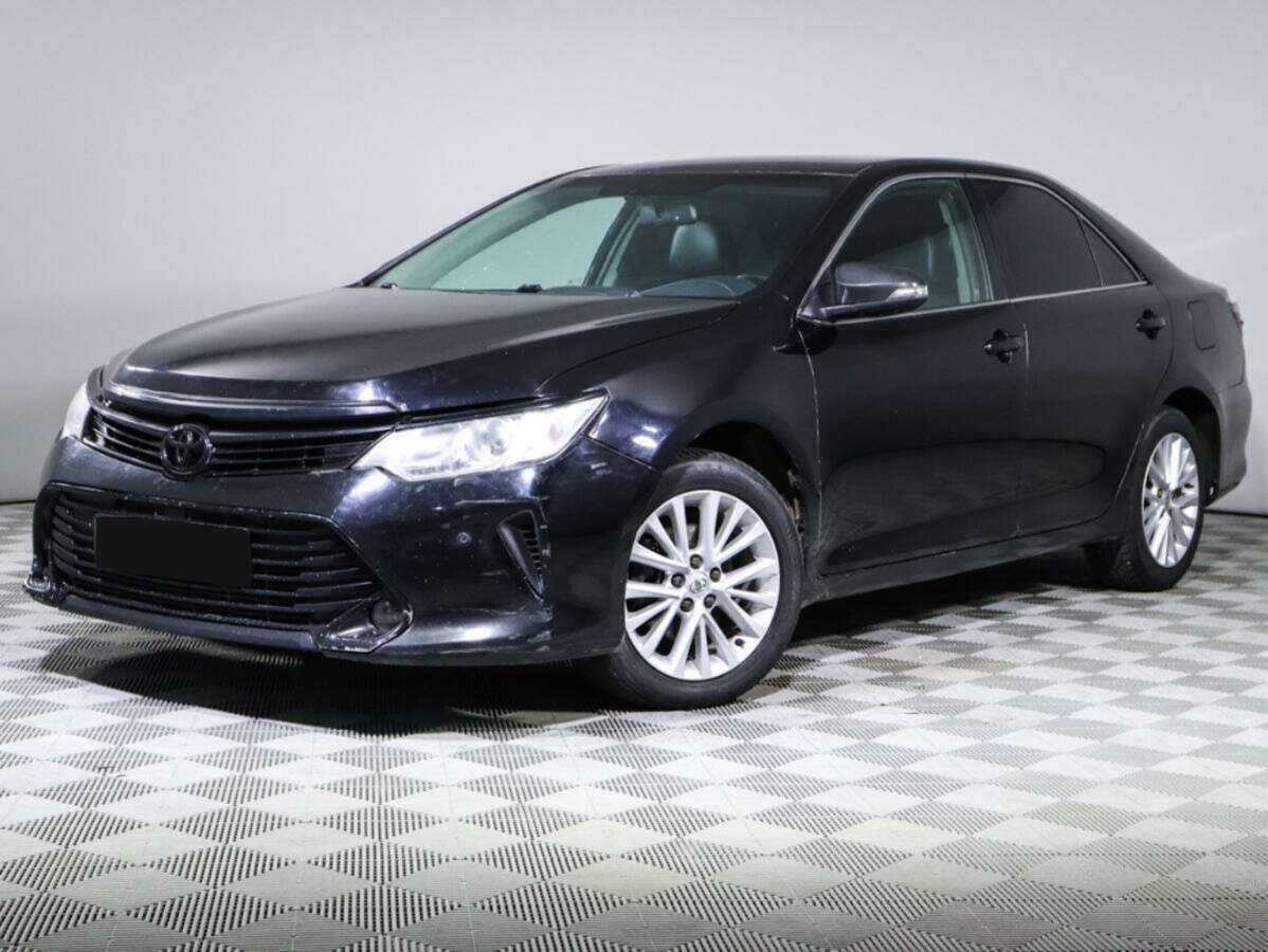 Toyota Camry с пробегом — 2016 год. Фото: #0