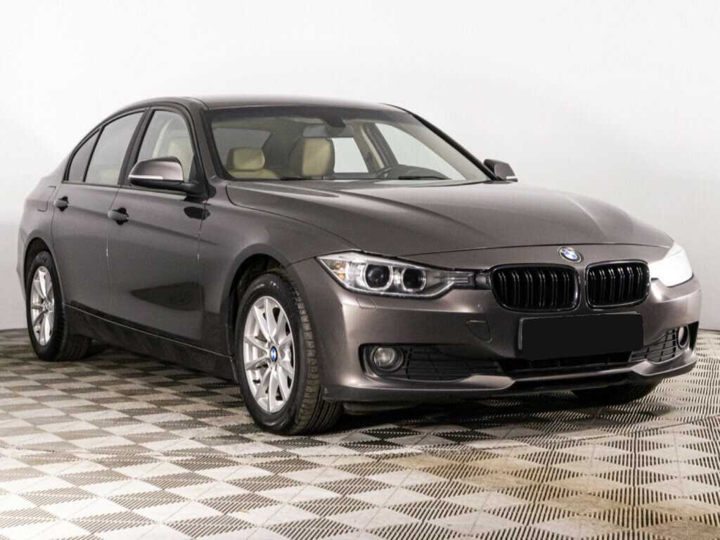 BMW 3 серии с пробегом — 2014 год. Фото: #2