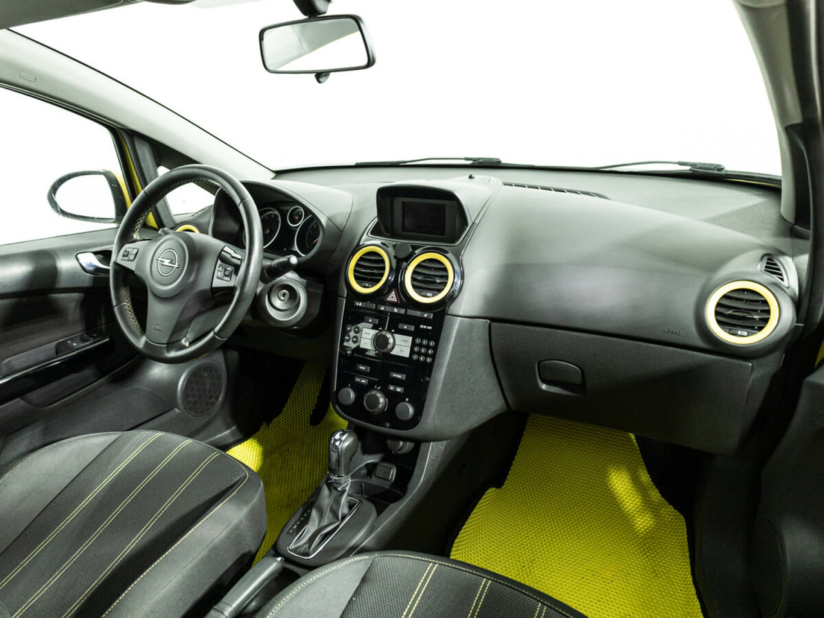 Opel Corsa с пробегом — 2011 год. Фото: #8