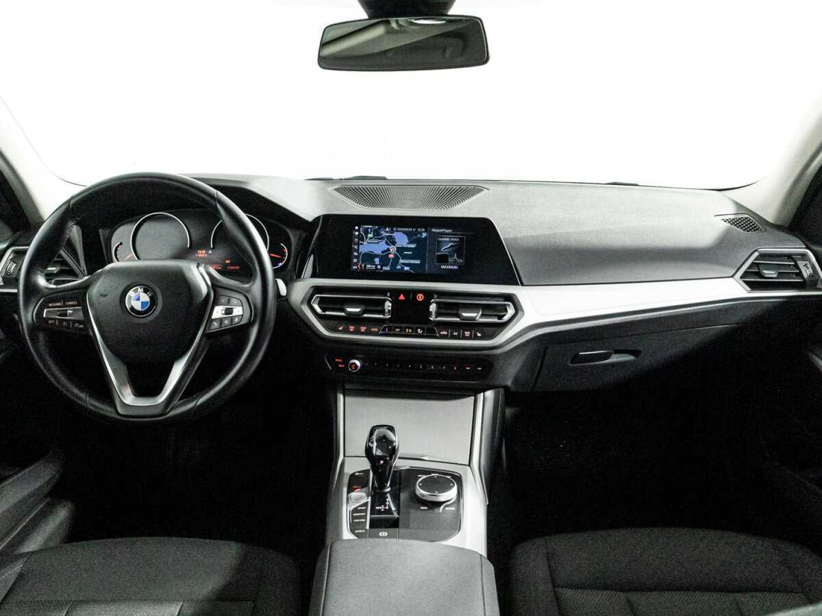 BMW 3 серии с пробегом — 2019 год. Фото: #12