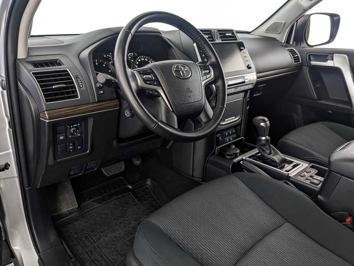 Toyota Land Cruiser Prado с пробегом — 2021 год. Фото: #10