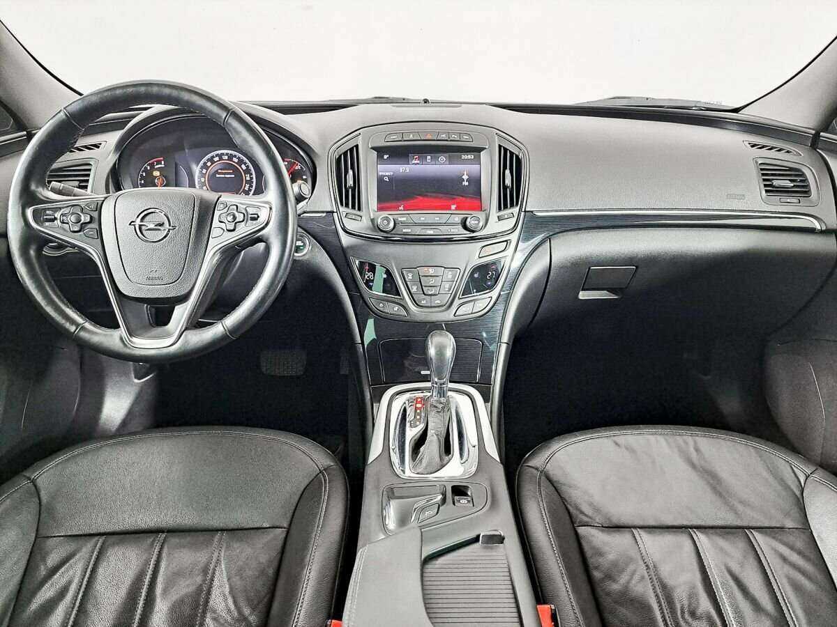 Opel Insignia с пробегом — 2014 год. Фото: #8