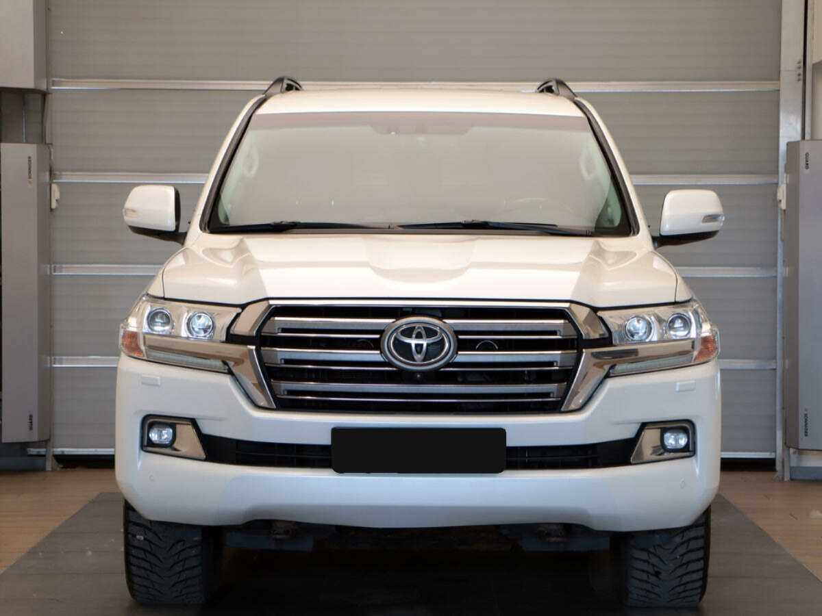 Toyota Land Cruiser с пробегом — 2019 год. Фото: #1