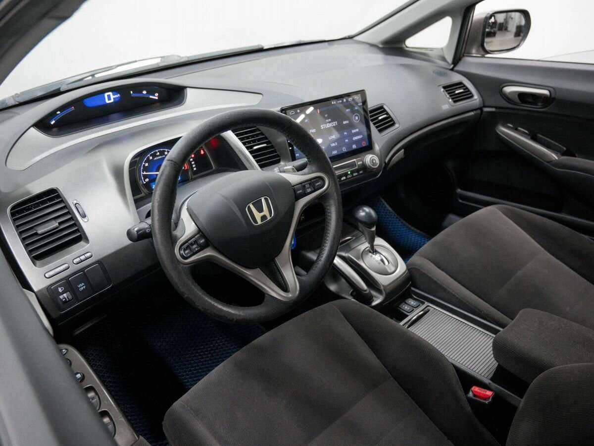 Honda Civic с пробегом — 2007 год. Фото: #11