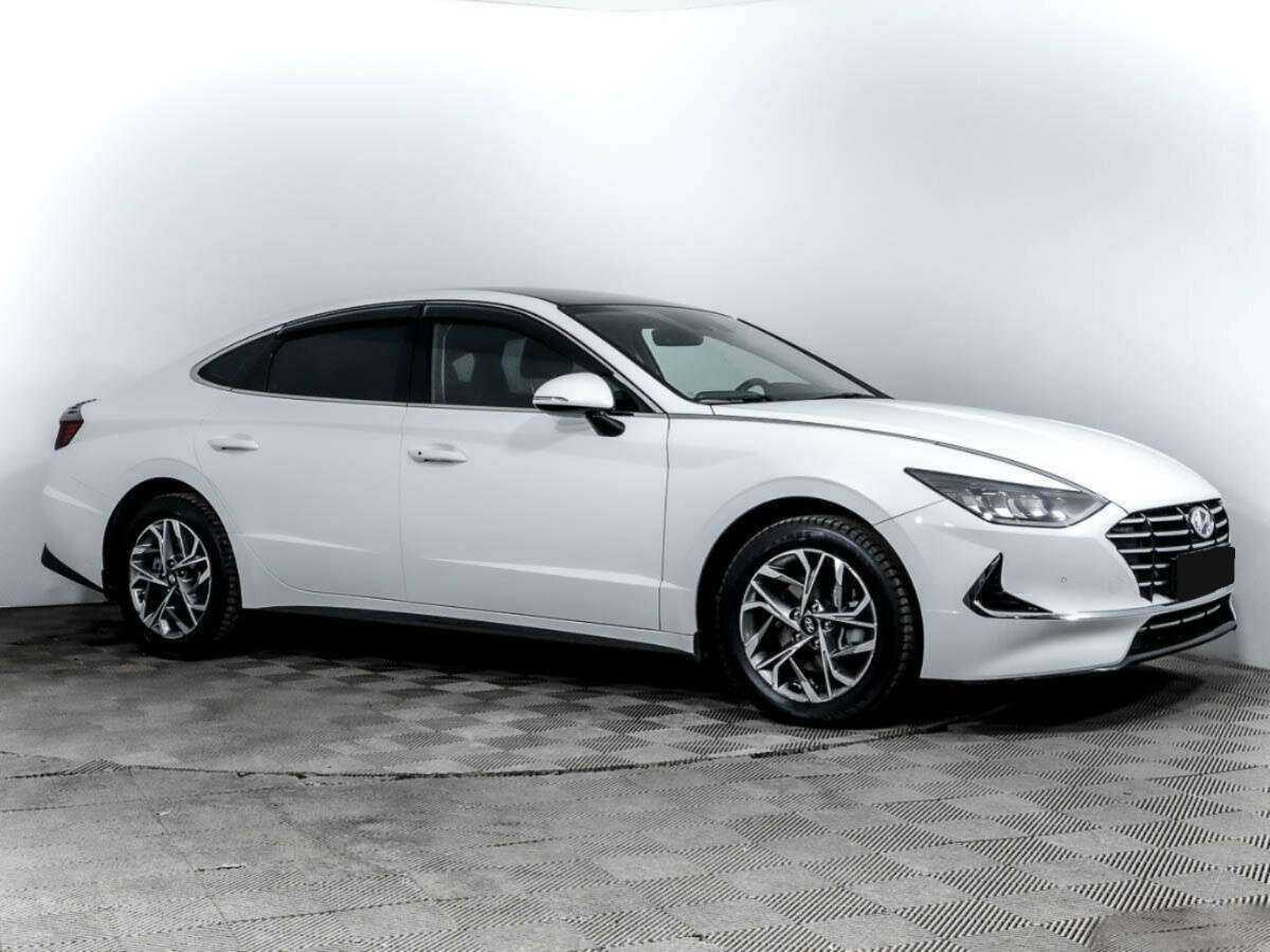 Hyundai Sonata с пробегом — 2021 год. Фото: #2