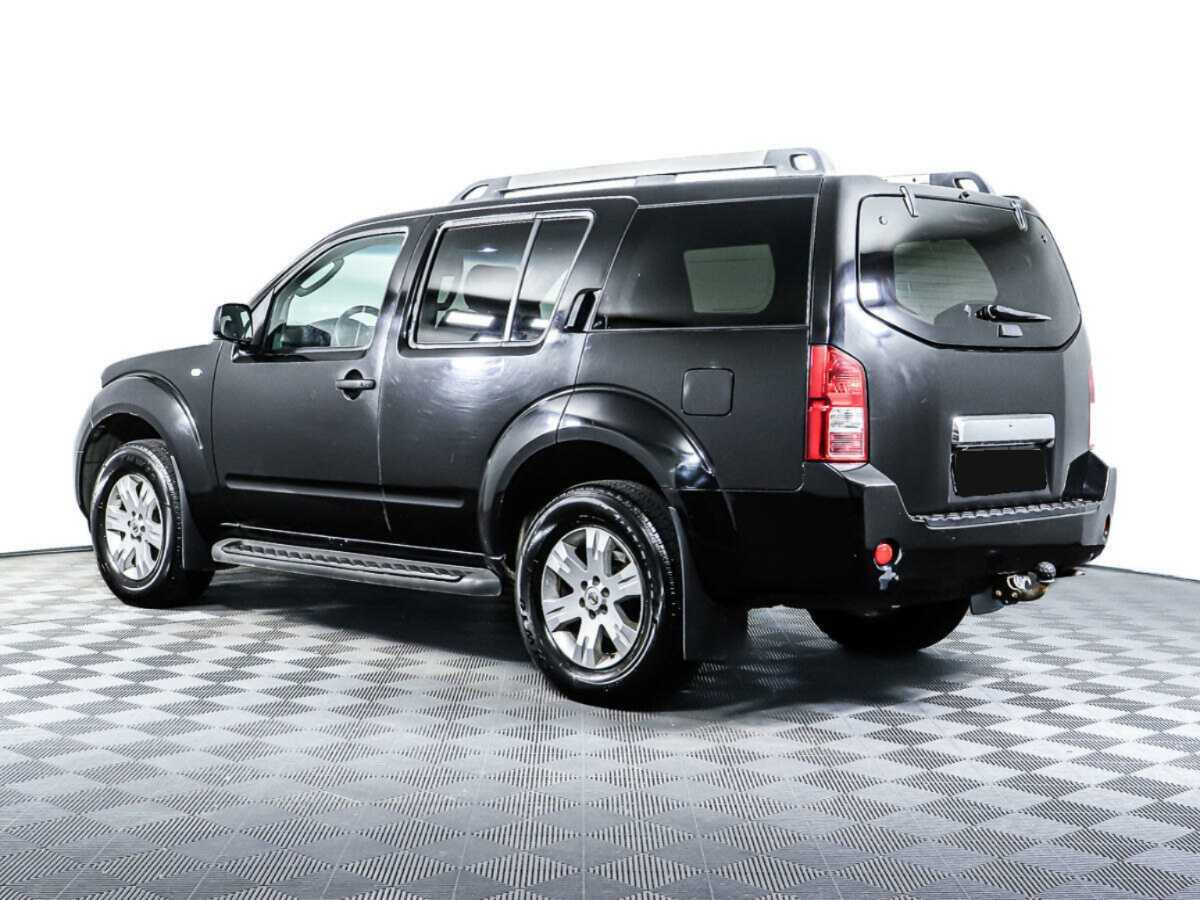 Nissan Pathfinder с пробегом — 2006 год. Фото: #5