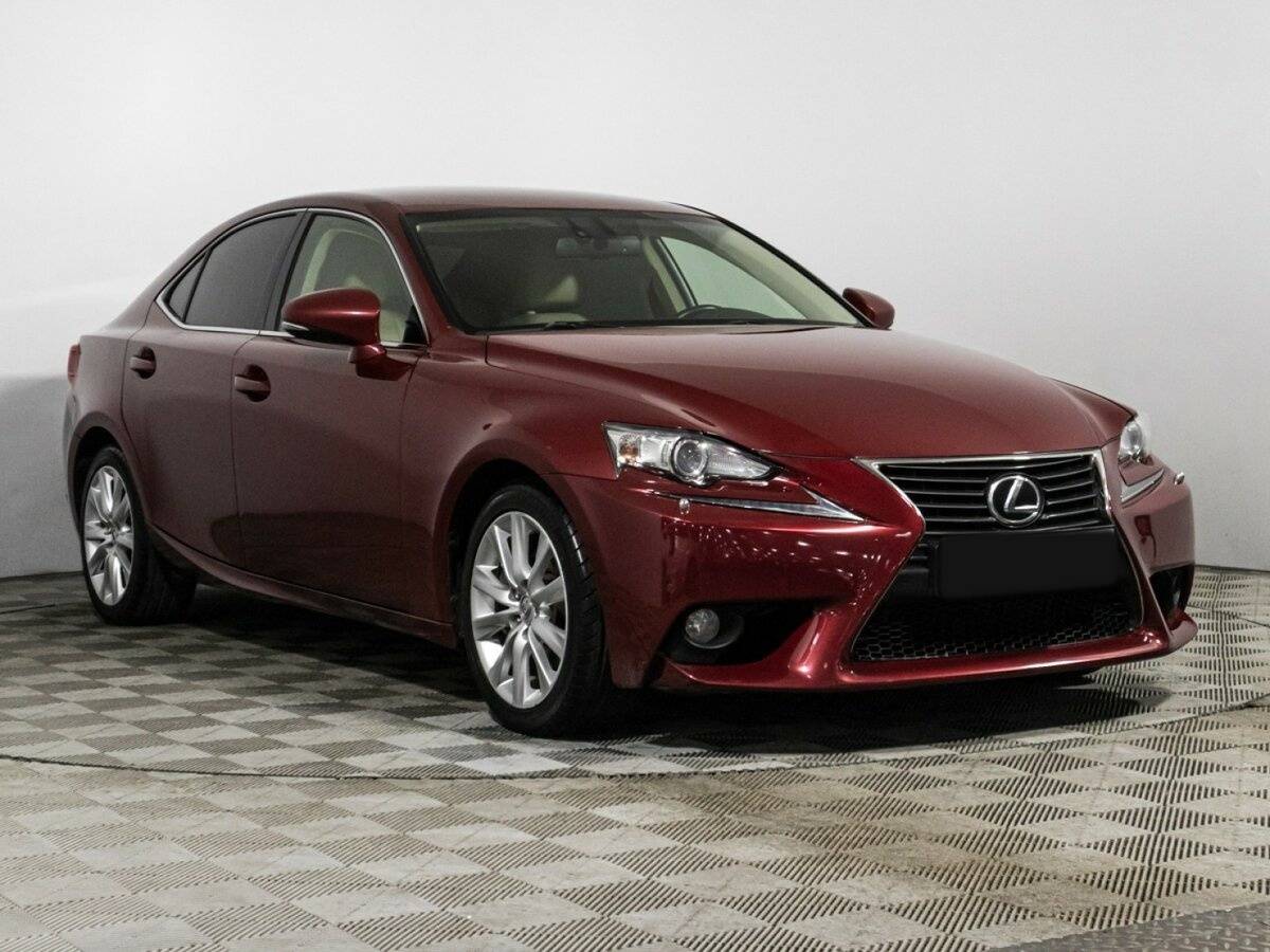 Lexus IS с пробегом — 2014 год. Фото: #2