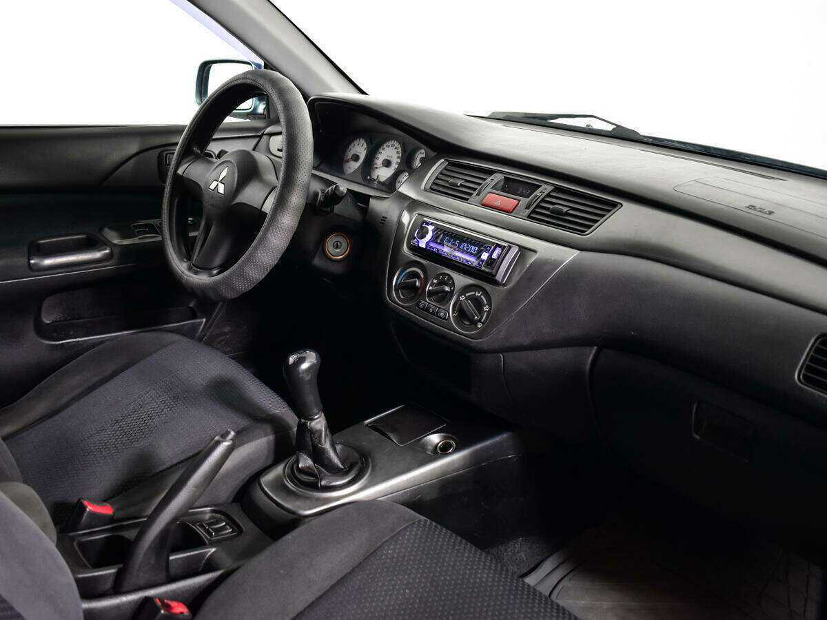 Mitsubishi Lancer с пробегом — 2006 год. Фото: #8