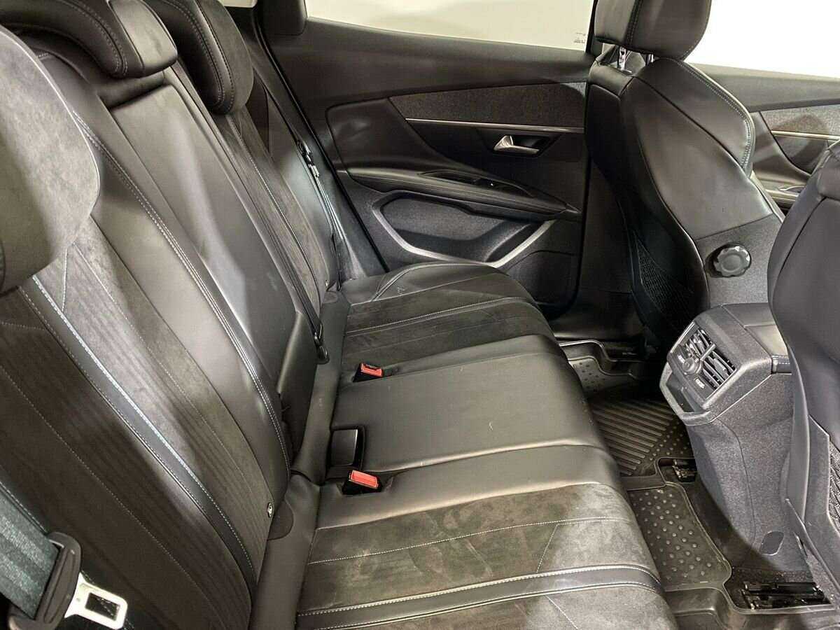 Peugeot 3008 с пробегом — 2018 год. Фото: #10
