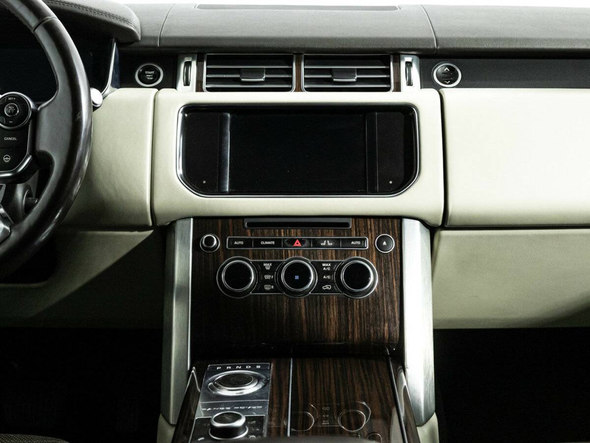 Land Rover Range Rover с пробегом — 2015 год. Фото: #11