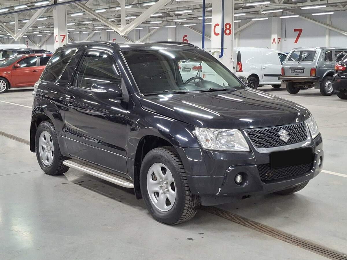 Suzuki Grand Vitara с пробегом — 2011 год. Фото: #2