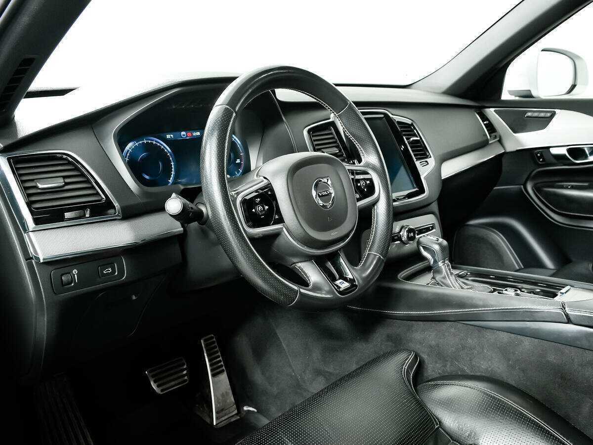 Volvo XC90 с пробегом — 2017 год. Фото: #10