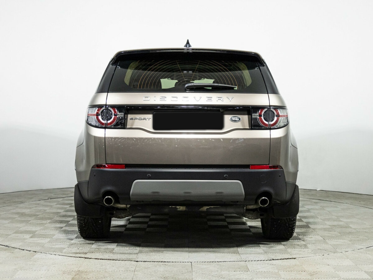 Land Rover Discovery Sport с пробегом — 2017 год. Фото: #4