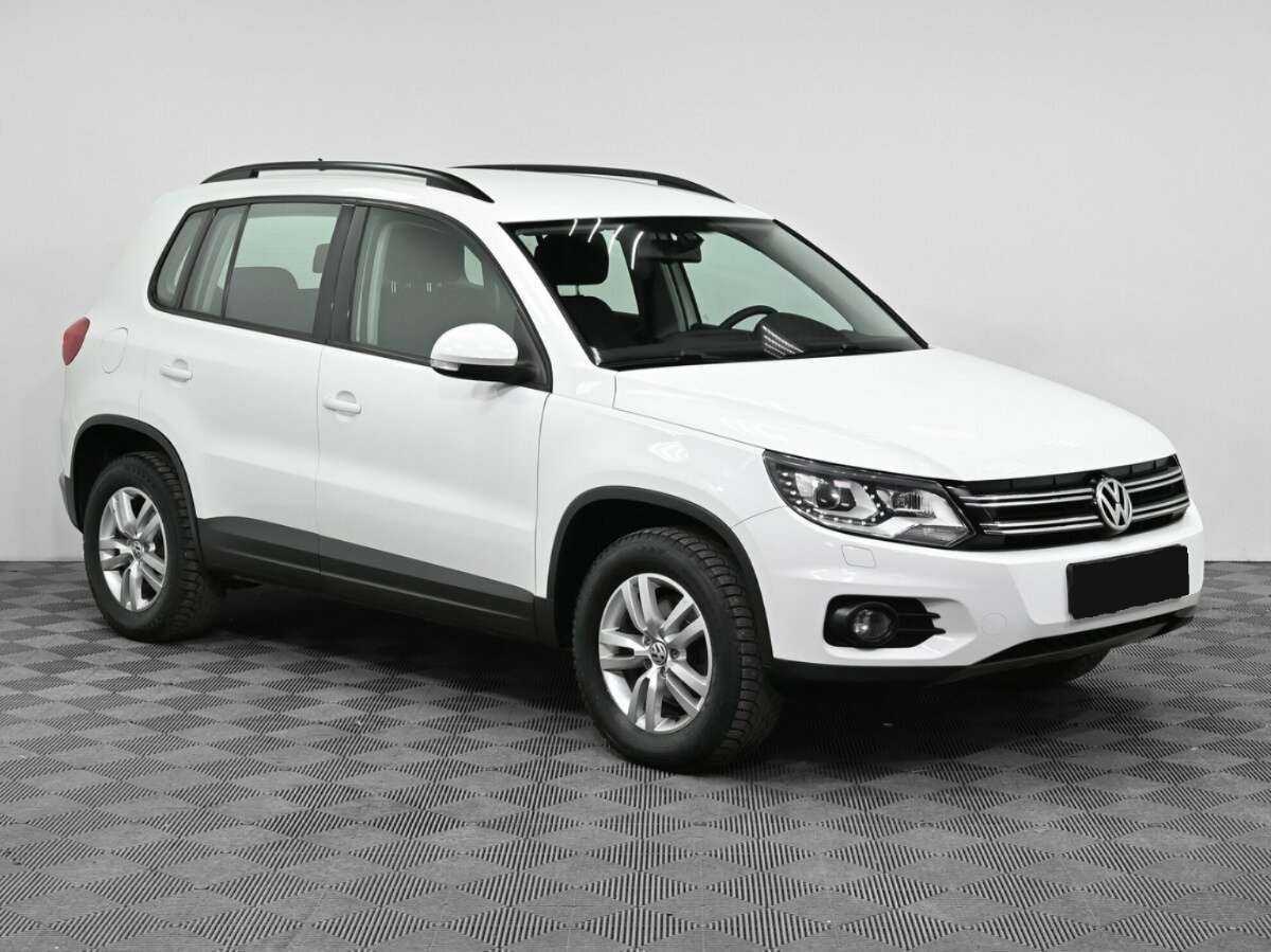 Volkswagen Tiguan с пробегом — 2011 год. Фото: #2